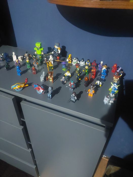 Все 46 фигурок  за 450