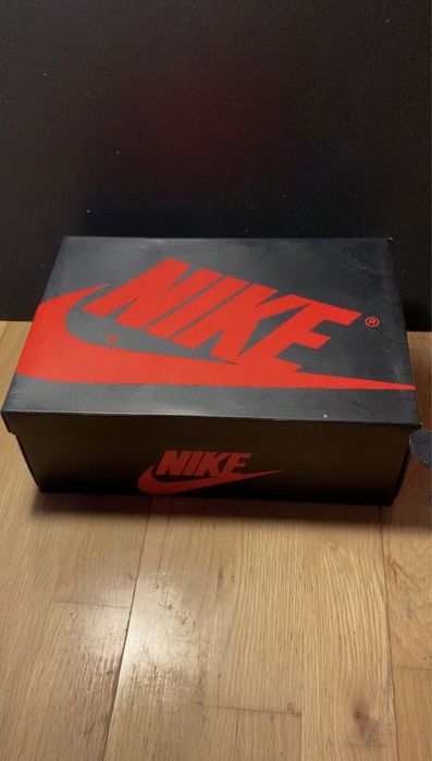 Jordan 1 Retro High Hyper Royal Smoke Grey