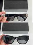 Nowe modne okulary
