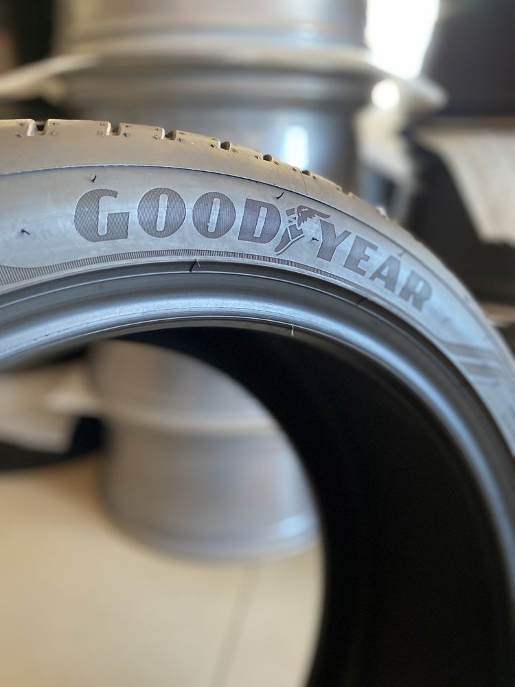 265/40/20 Goodyear 265/40R20 літня резина шини колеса автошини