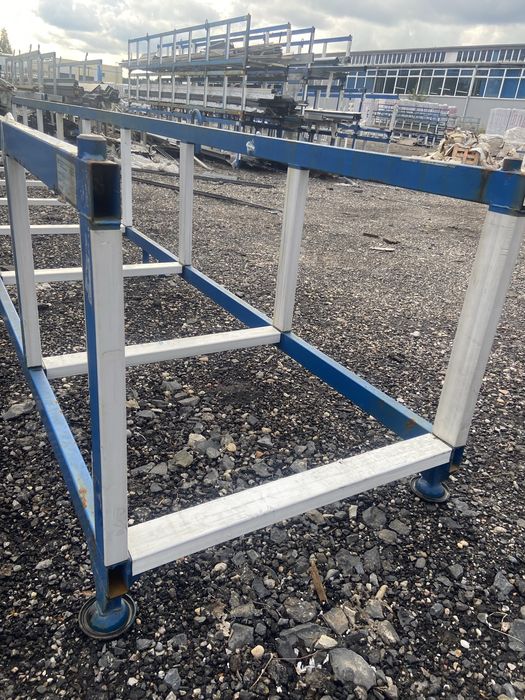 Paleta dłużycowa, stojak transportowy