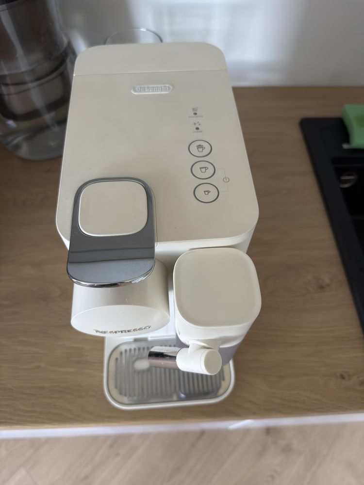DeLonghi Nespresso ekspress
