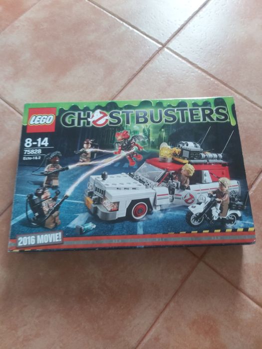 LEGO minifiguras caça fantasmas.