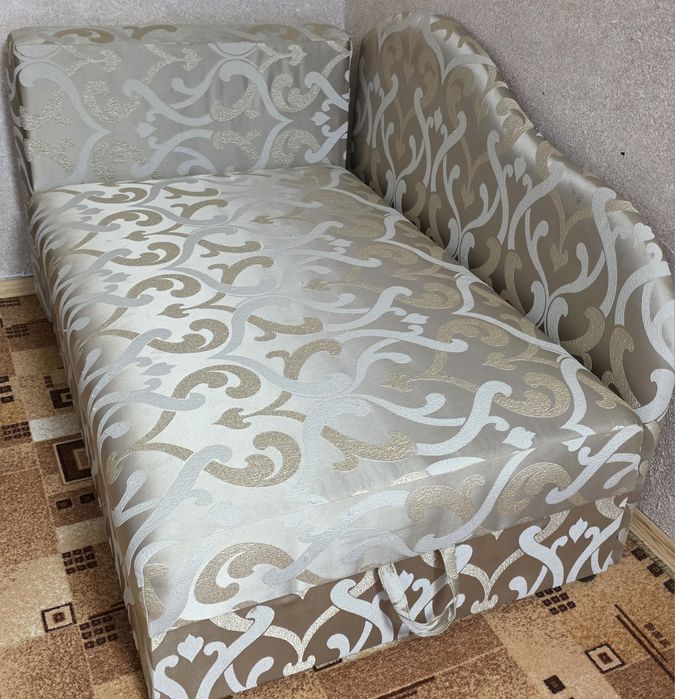 Диван кушетка. В использовании не был.