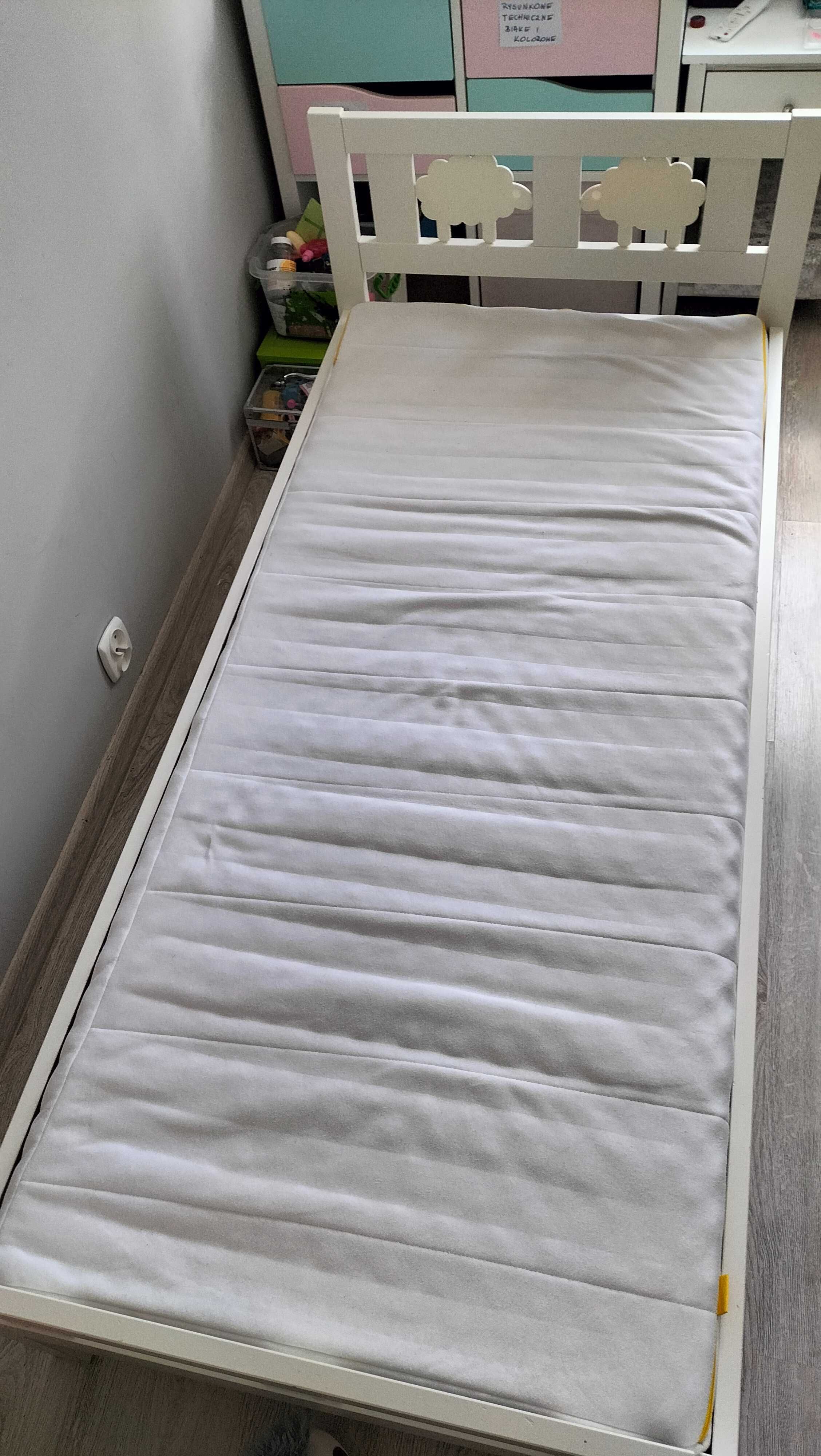 Łóżko IKEA z baldachimem