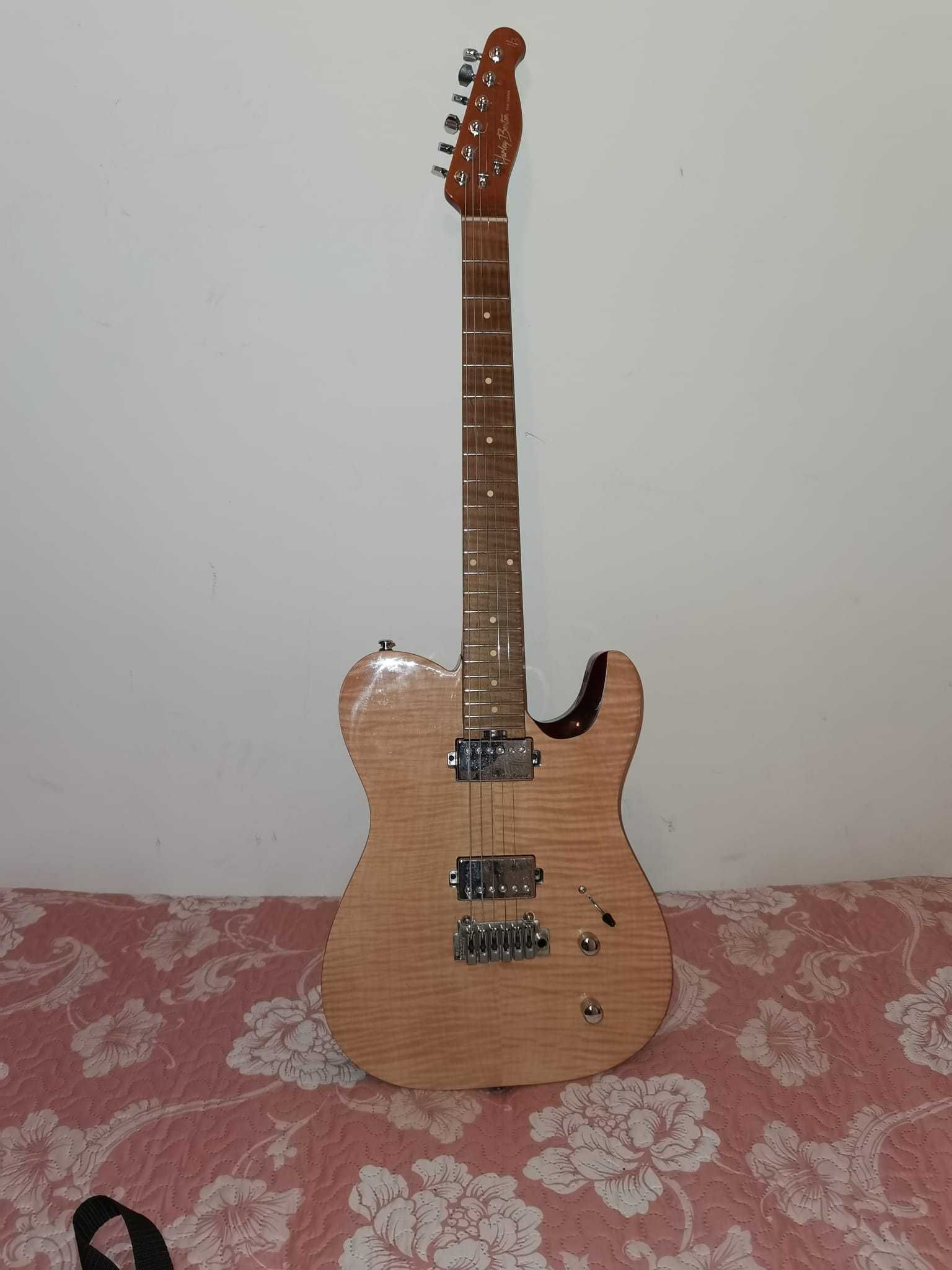 Guitarra Harley Benton FUSION III HH + Saco Thomann