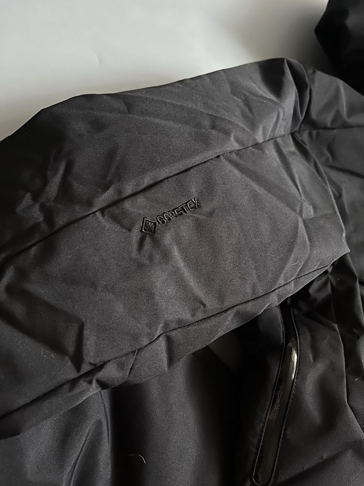 Пуховик Arcteryx Macai Gore-Tex