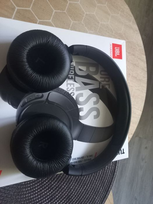 Słuchawki JBL TUNE 570BT