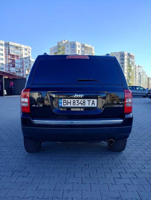 Jeep Patriot 2013 2.4 бензин 4x4