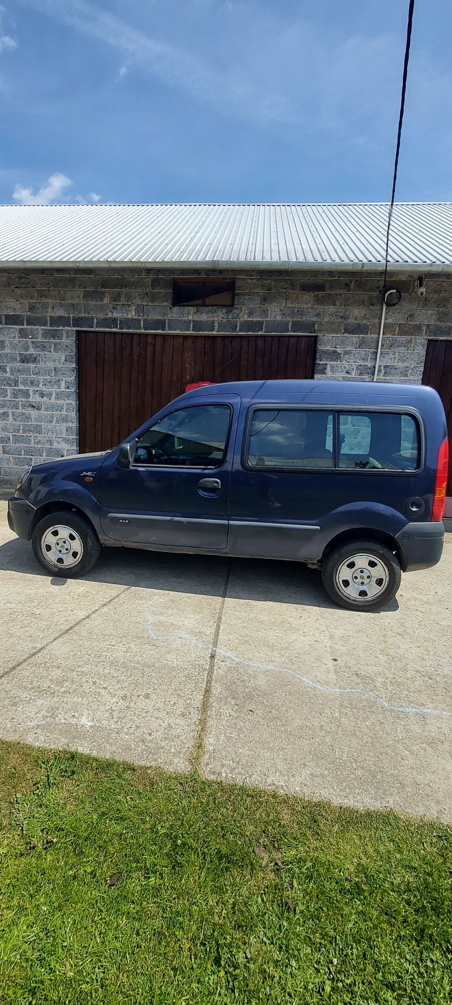 Renault Kangoo,  napęd 4x4 , 1.6 benzyna,  2005 rok, 199000 przebieg