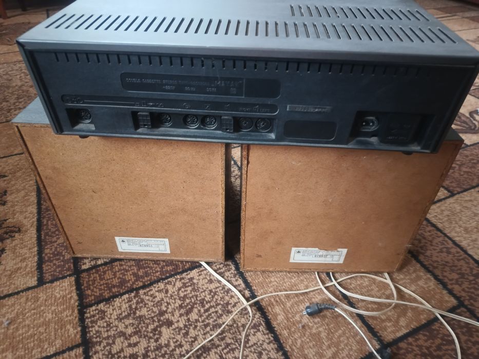 Маяк 249s1 в робочому стані з колонками.