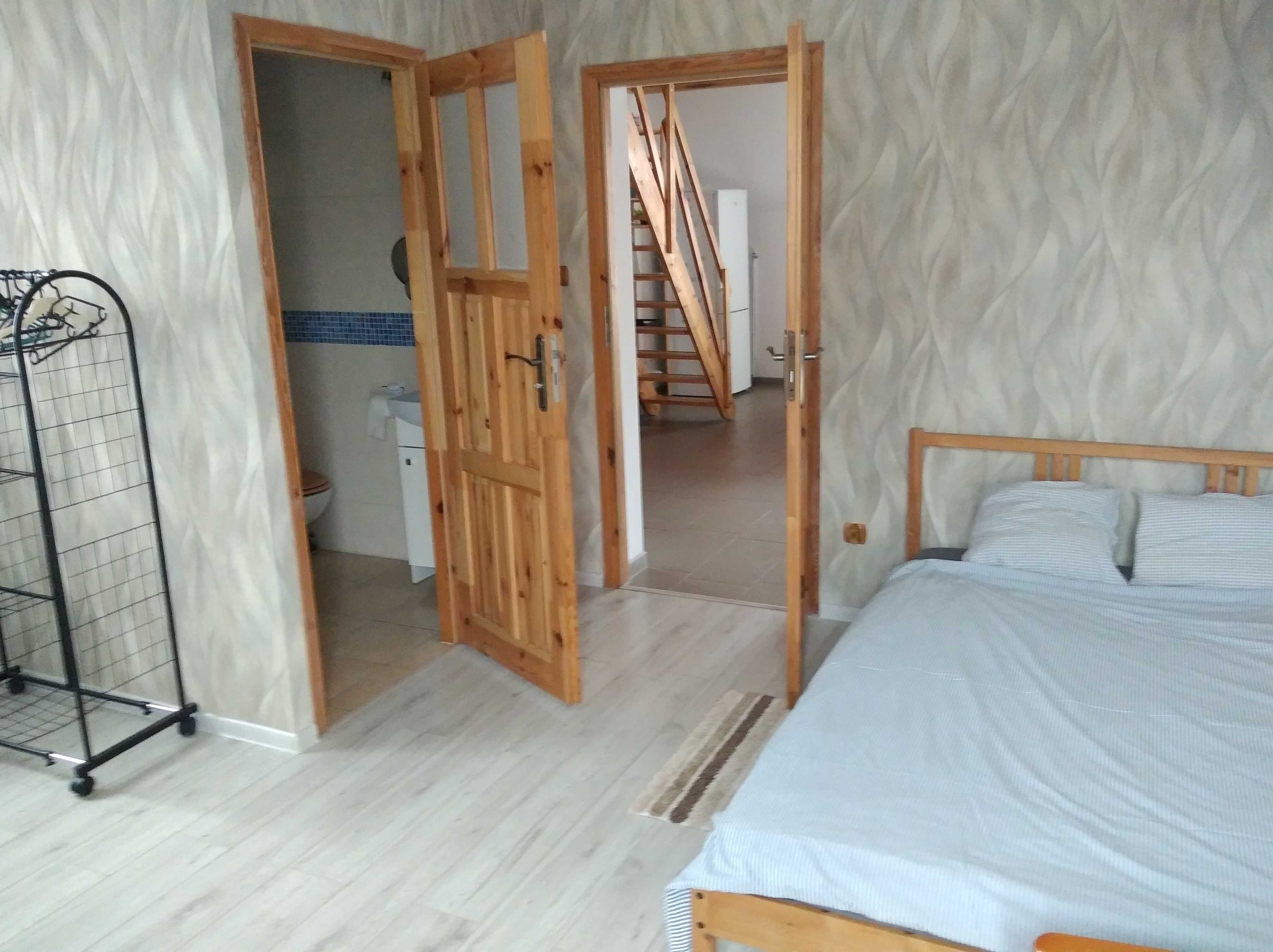 Apartament, pokoje z poddaszem.