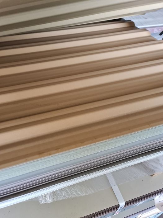 Blacha trapezowa kolor jasny 25 zl m2 brutto