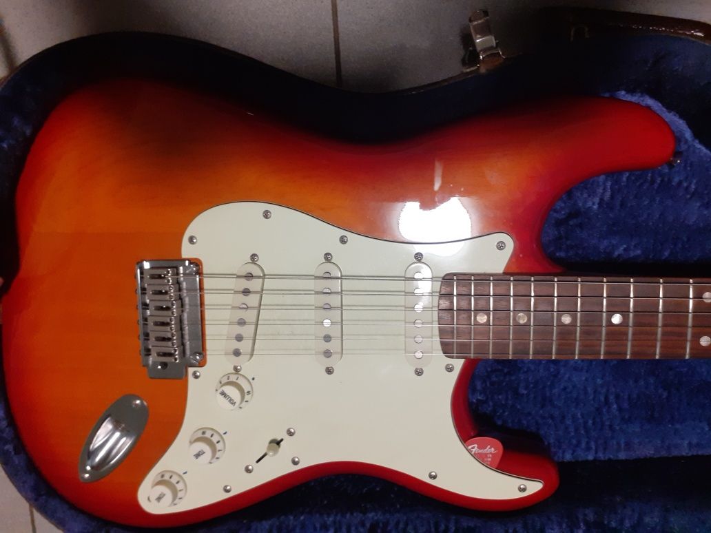 Squier Stratocaster Standard