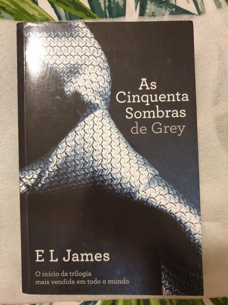 Livros "As Cinquenta Sombras de Grey"