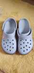 Crocs  w7  klapki
