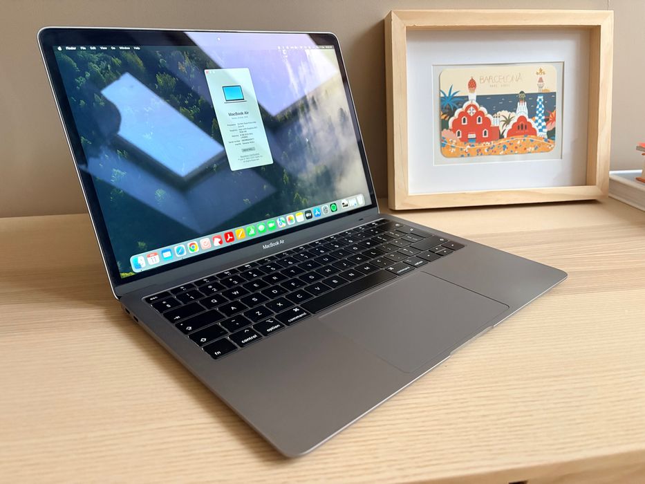 Apple MacBook Air Retina