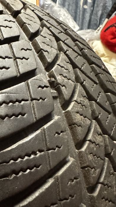 Продам 2 зимние шины Taurus Winter 205/55 R16 91T