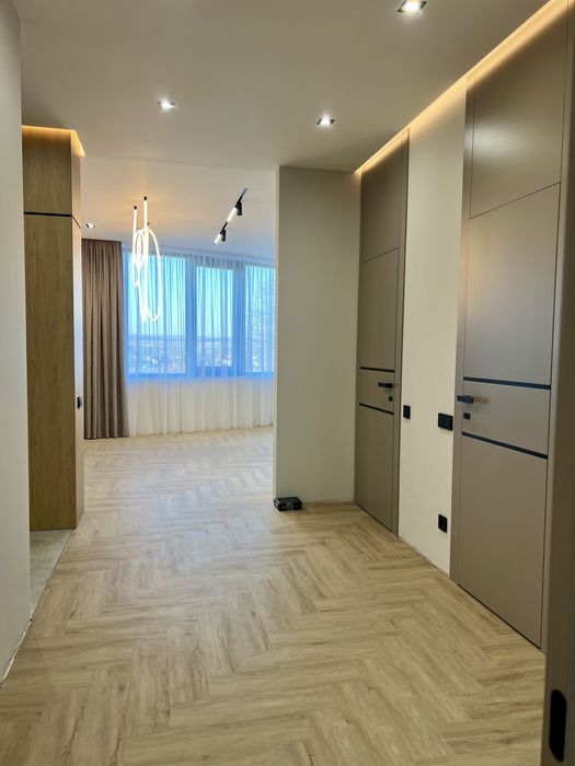 Елітна 3кім 108м на 4 пов з видом на озеро в ЖК Парус вул Мазепи Благо