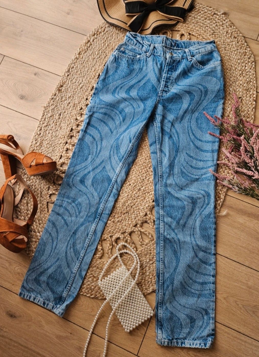 Damskie  Asos spodnie Jeansy wzorem w fale 28/32