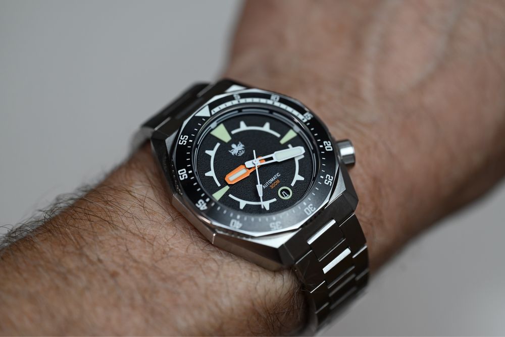 PHOIBOS Depth Hunter 300M Automatic Diver Watch PY060C Black