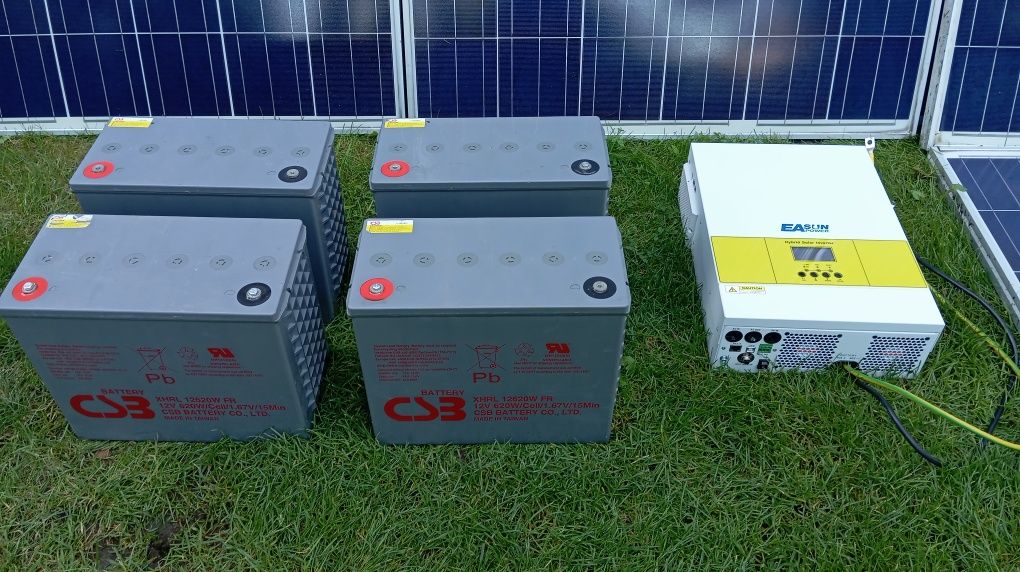 Kompletny zestaw fotowoltaiczny hybrydowy off-grid 5600w