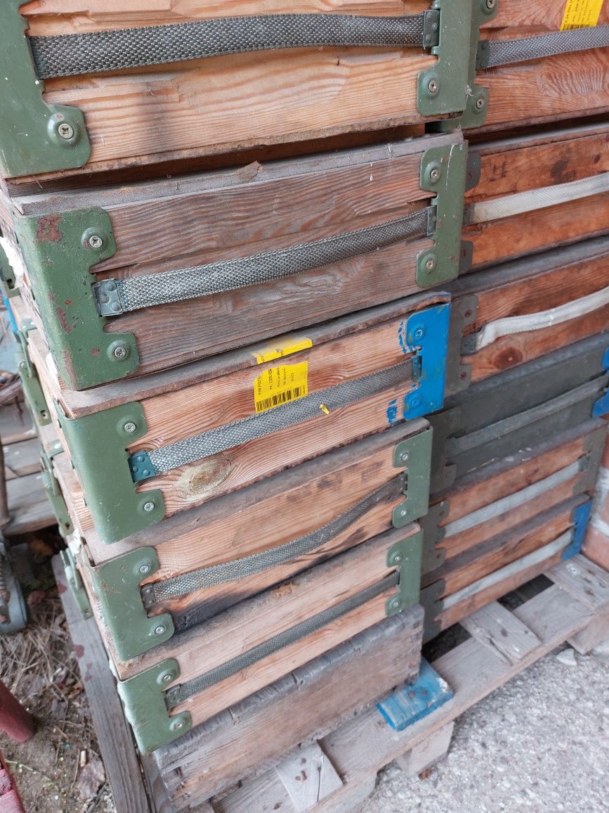 Drewniane skrzynki ,kuferki drewniane prl