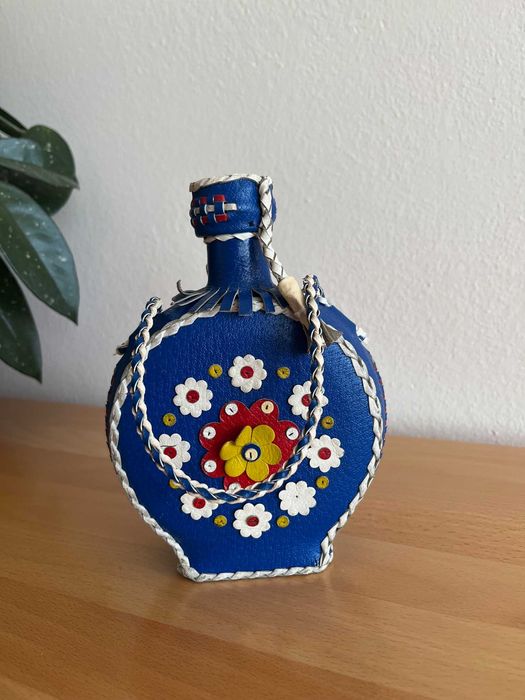 piękna ozdobna karafka  butelka dekoracja