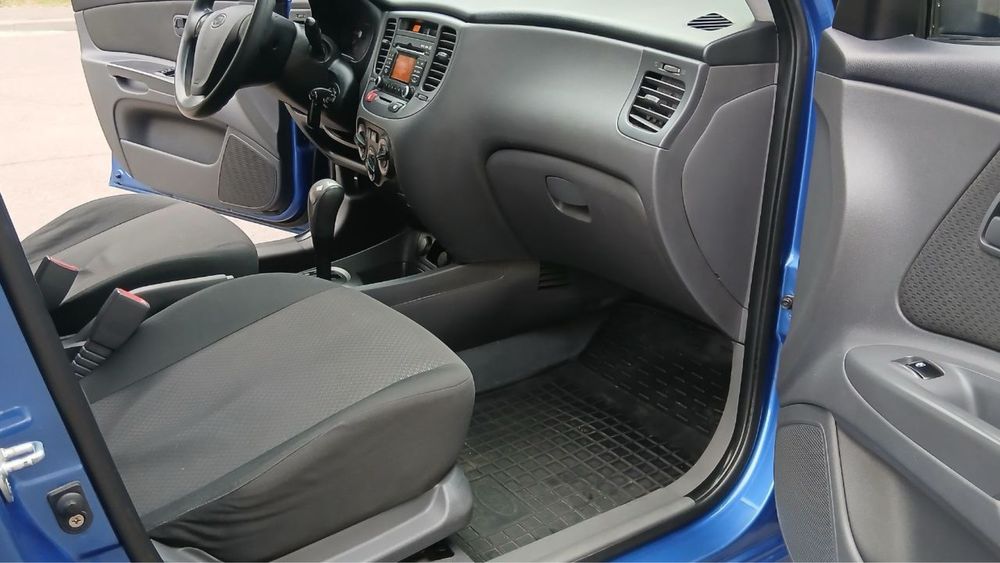 Kia Rio 2008 автомат