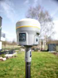 Odbiornik GPS Trimble R10, kontroler TSC3