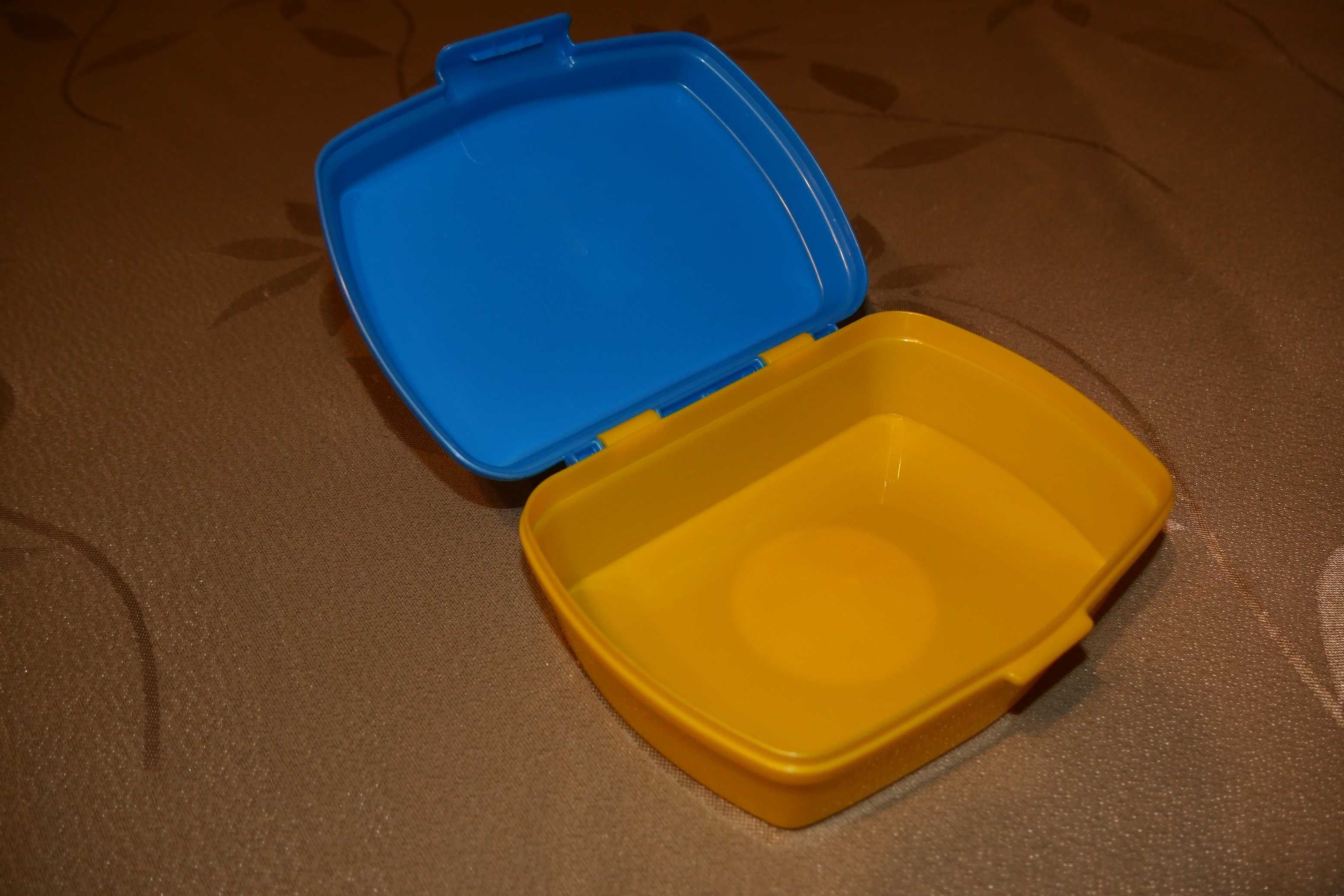 Śniadaniówka pojemnik na drugie śniadanie lunchbox niebieski auta