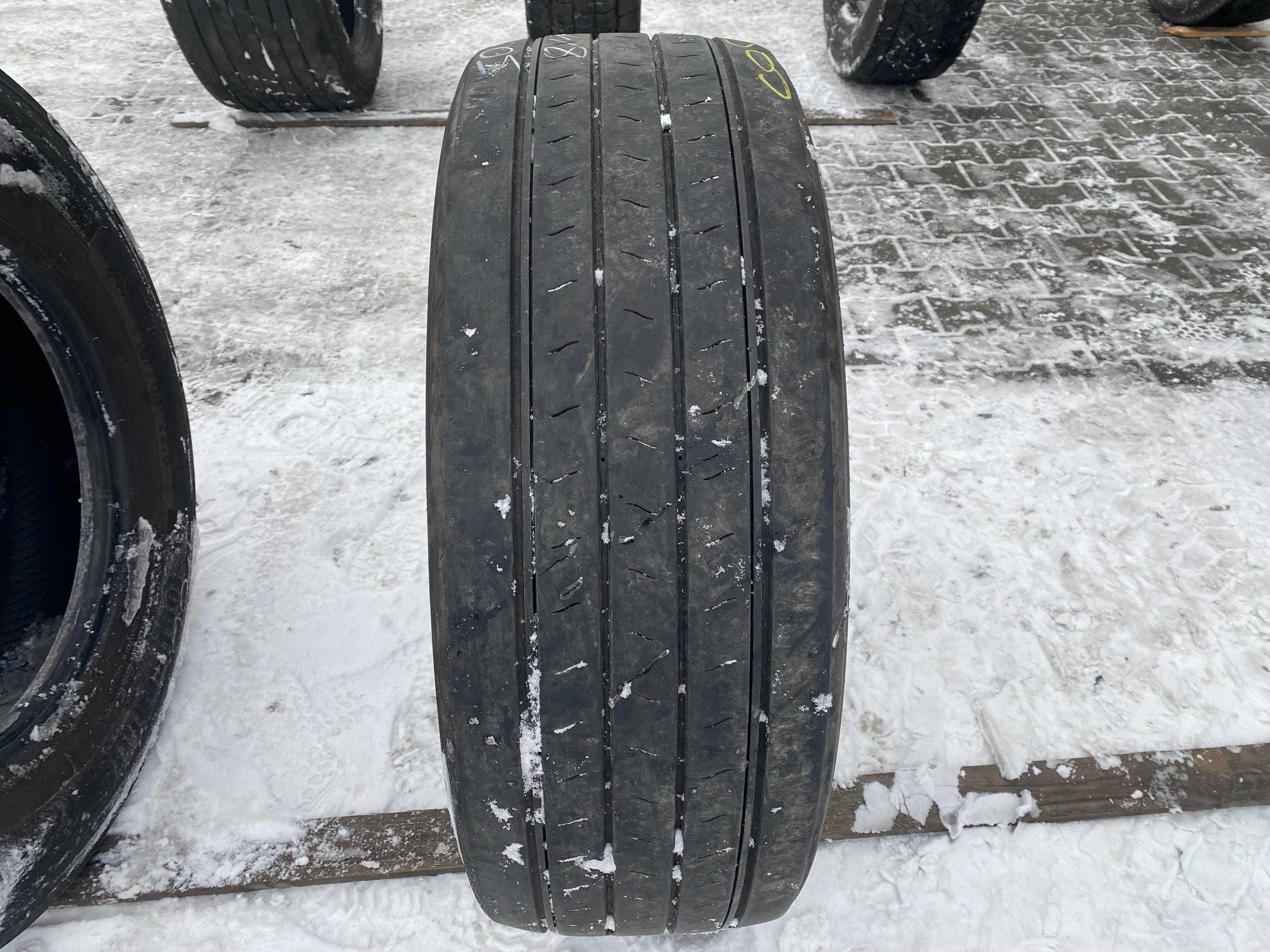 315/60R22.5 Opona CONTINENTAL  ECO PLUS HS3 8mm Przód HS 3