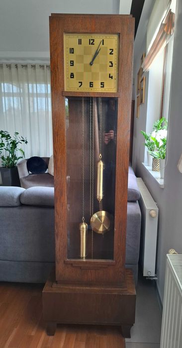 Przedwojenny zegar stojący DUFA, na chodzie.