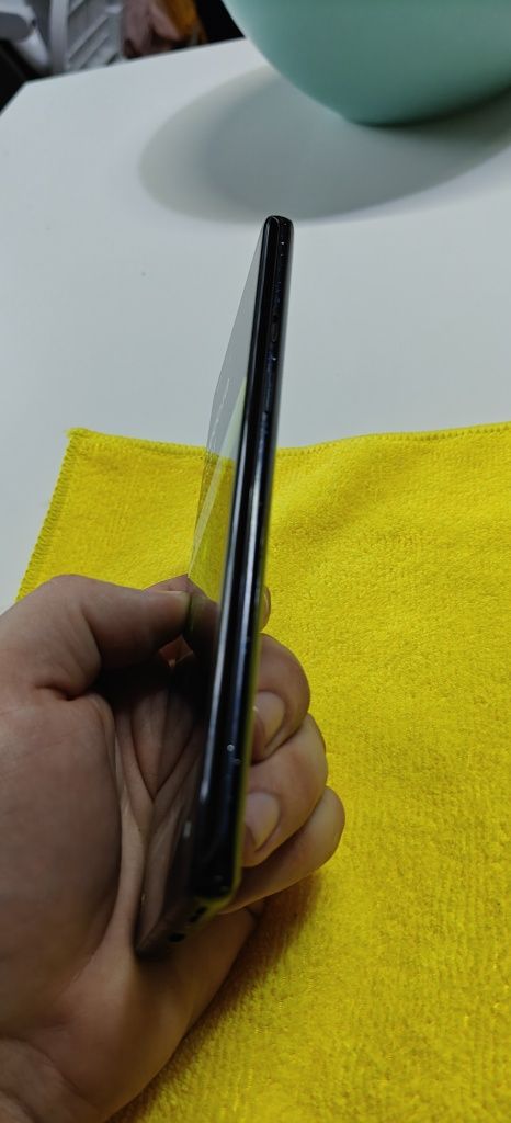 OnePlus 8 pro 8/128 з дефектом