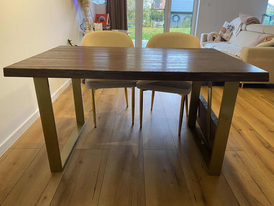 Stol po rozlozeniu 200 cm/ 140 przed