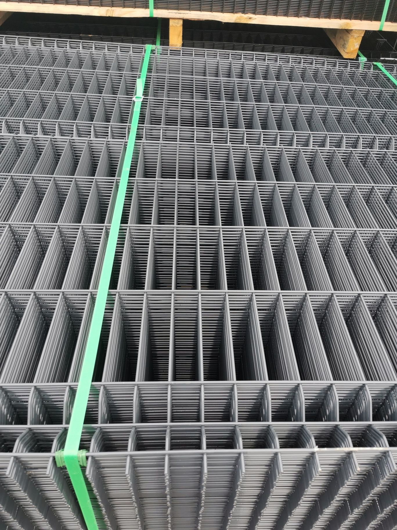 Promocja zimowa panel płot 153 x4mm oczko 5x20 siatka