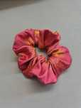 Julia Żugaj scrunchie gumka do włosów różne wzory
