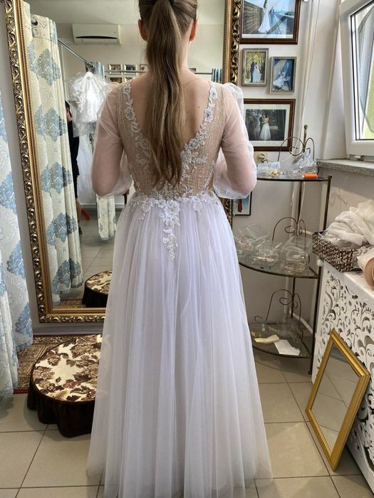 Piekna suknia slubna