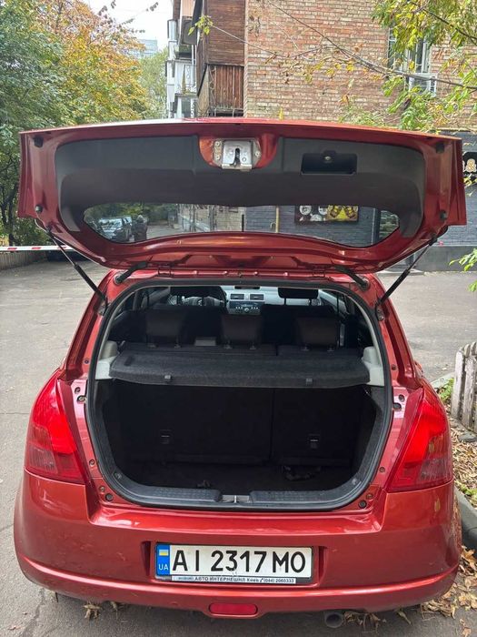 Suzuki Swift 2007 1.5 автомат