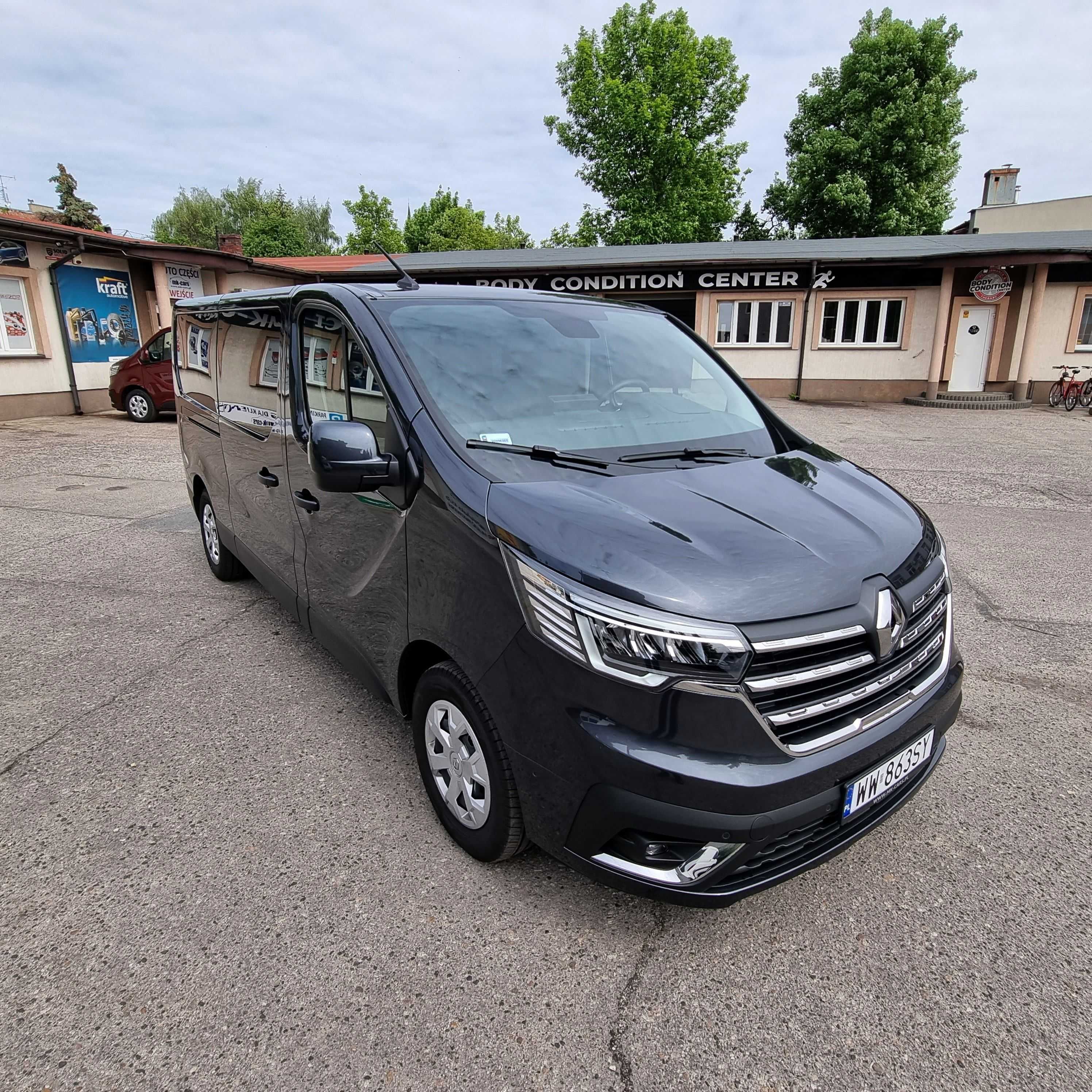 Wynajem bus busy 9-os Renault Trafic LONG 2.0dCi Wypożyczalnia MK-CARS