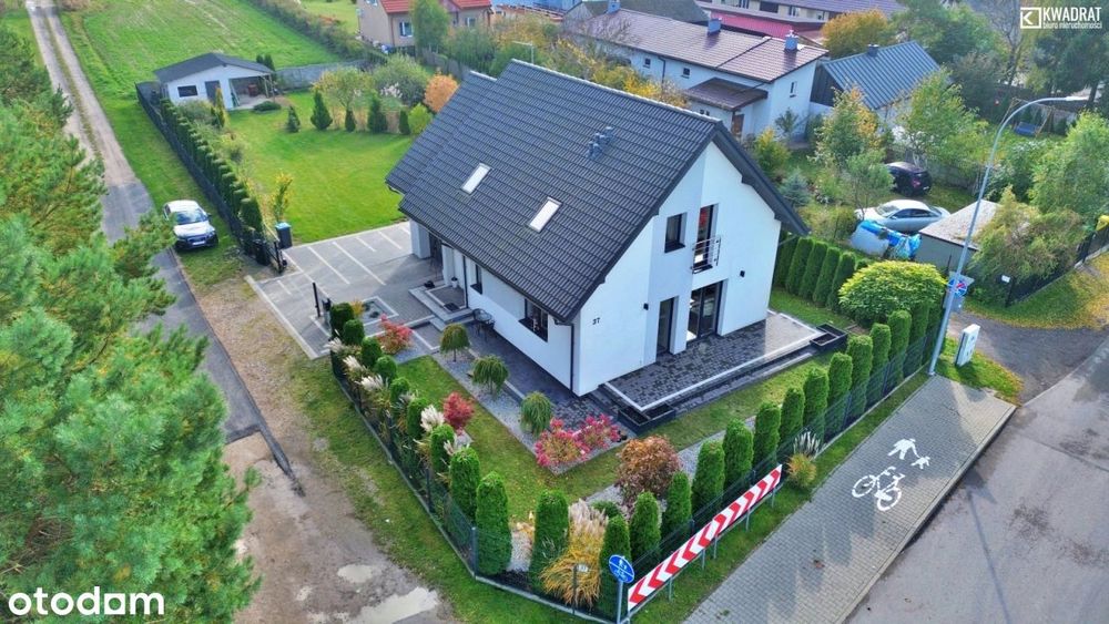 Piękny dom wolnostojący - Żabia Wola gm. Głusk