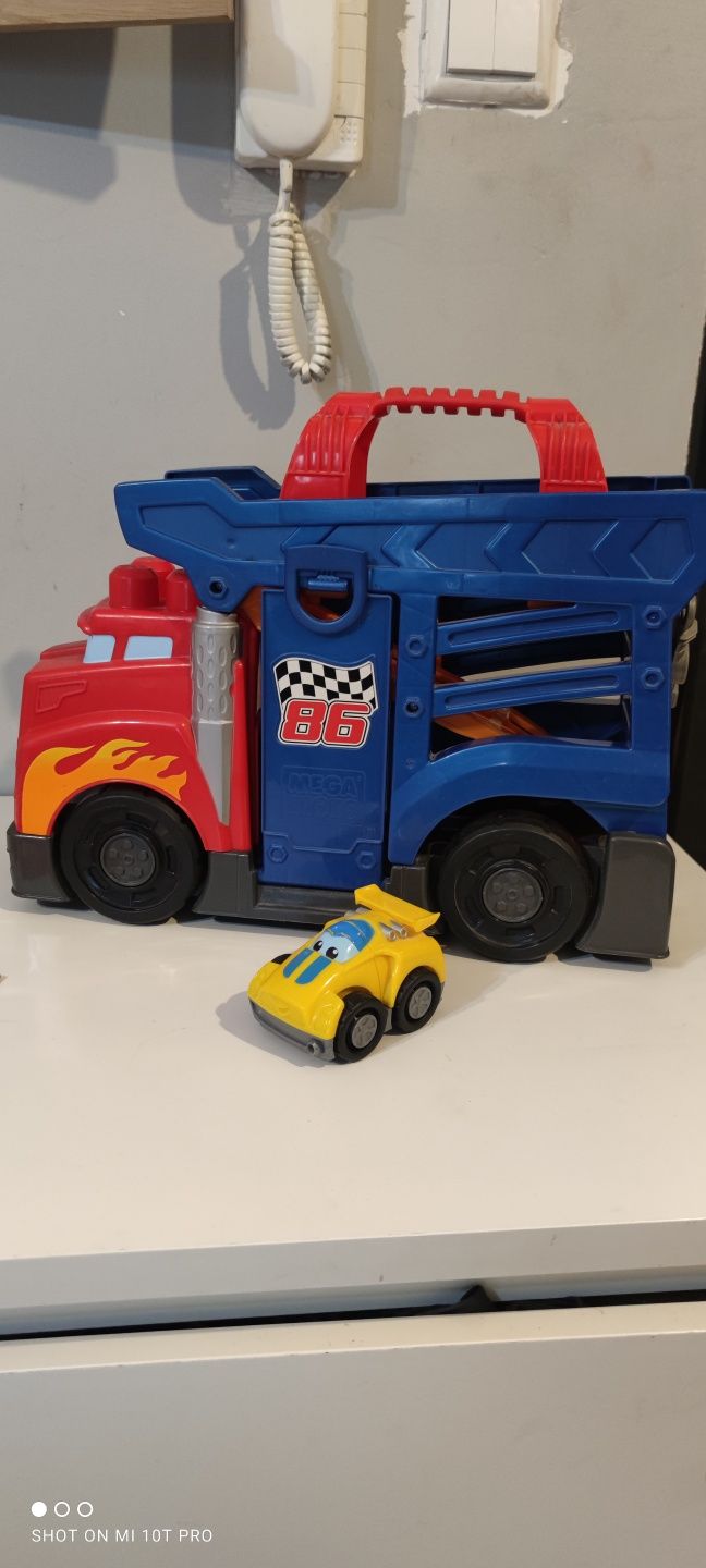Auto samochód pojazd ciężarówka laweta tir megablocks mega bloks