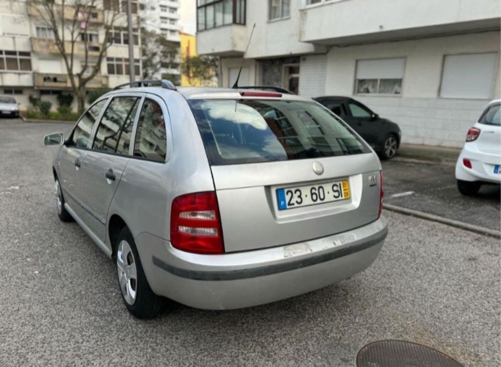 Skoda fabia 2001 , 1500€