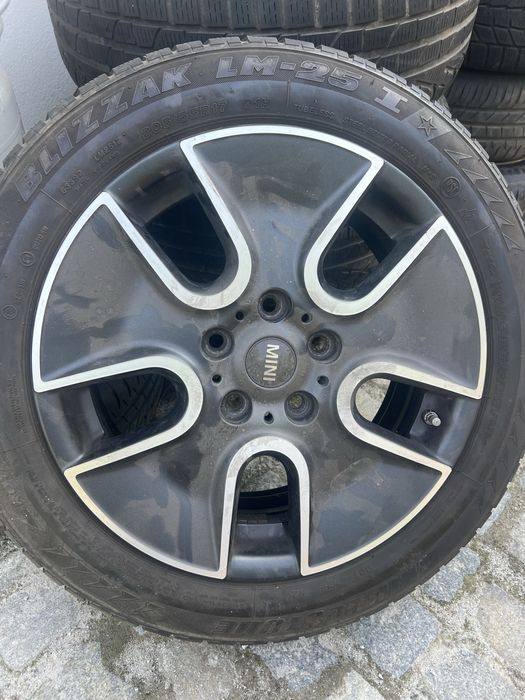 Felgi aluminiowe z oponami- komplet