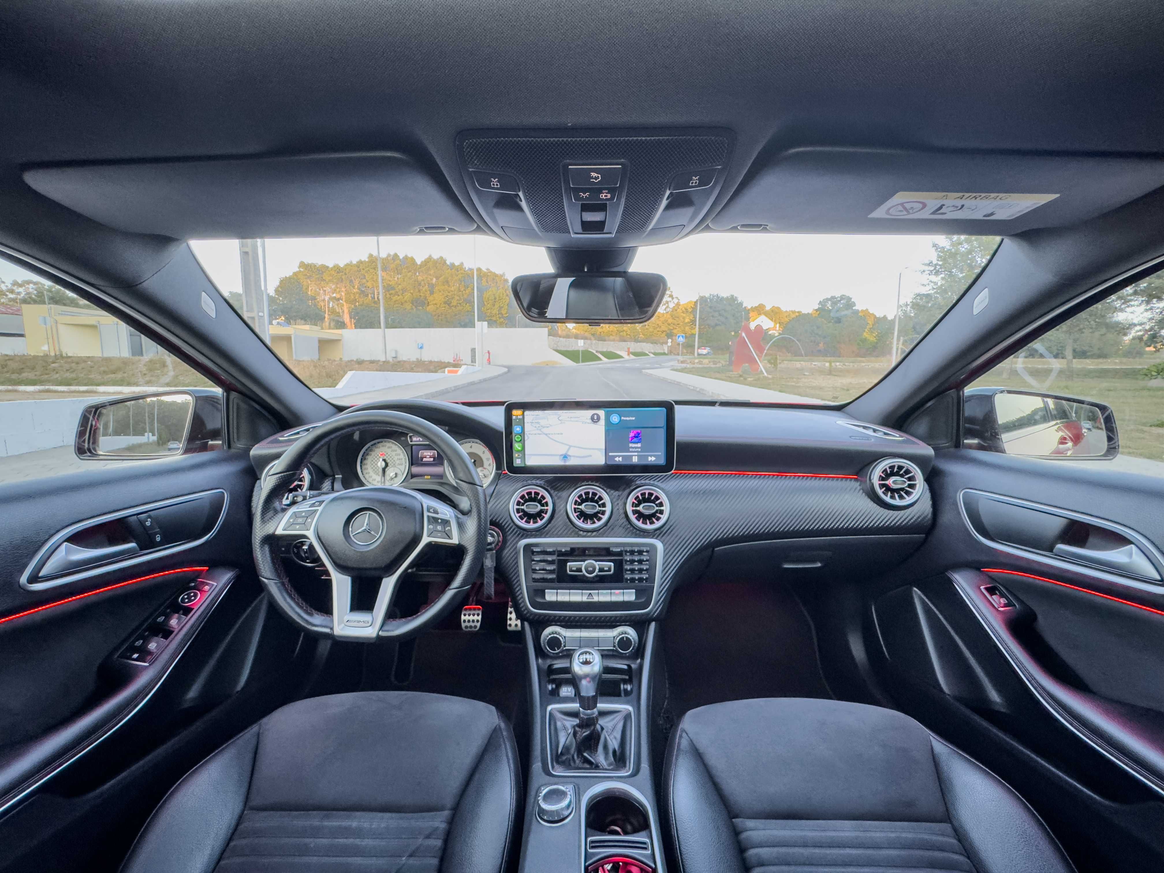 Mercedes-Benz A200 AMG-Line Look A45 - Trato de financiamento