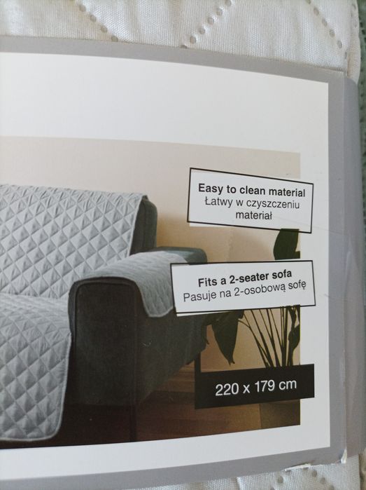 Narzuta/ochraniacz na sofę marki Smukee
