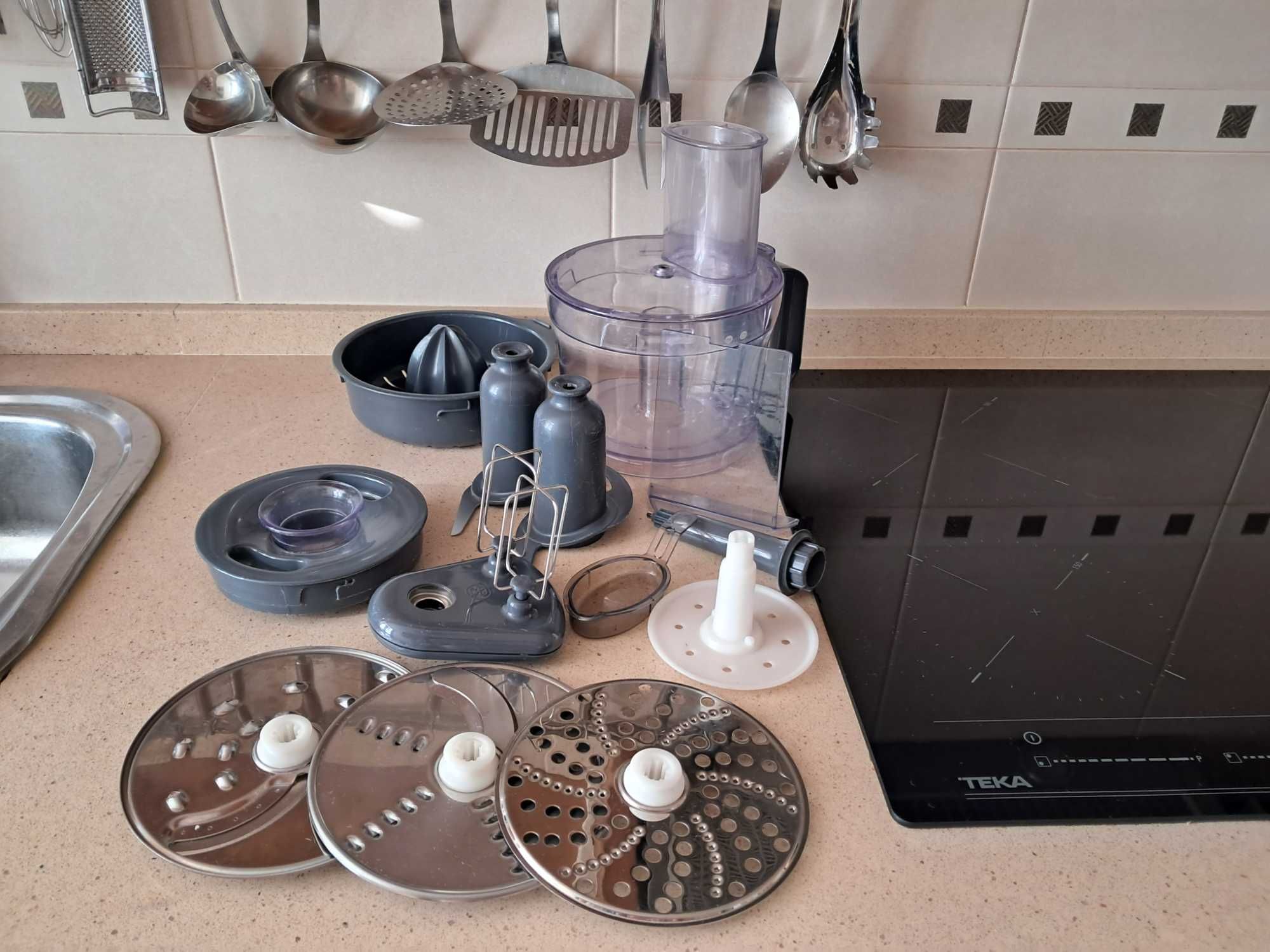 Kenwood FP250, Processador para peças. Os Acessórios em ótimo estado