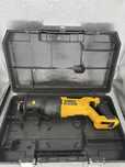 Пила сабельная аккумуляторная DeWALT DCS380 шабельна