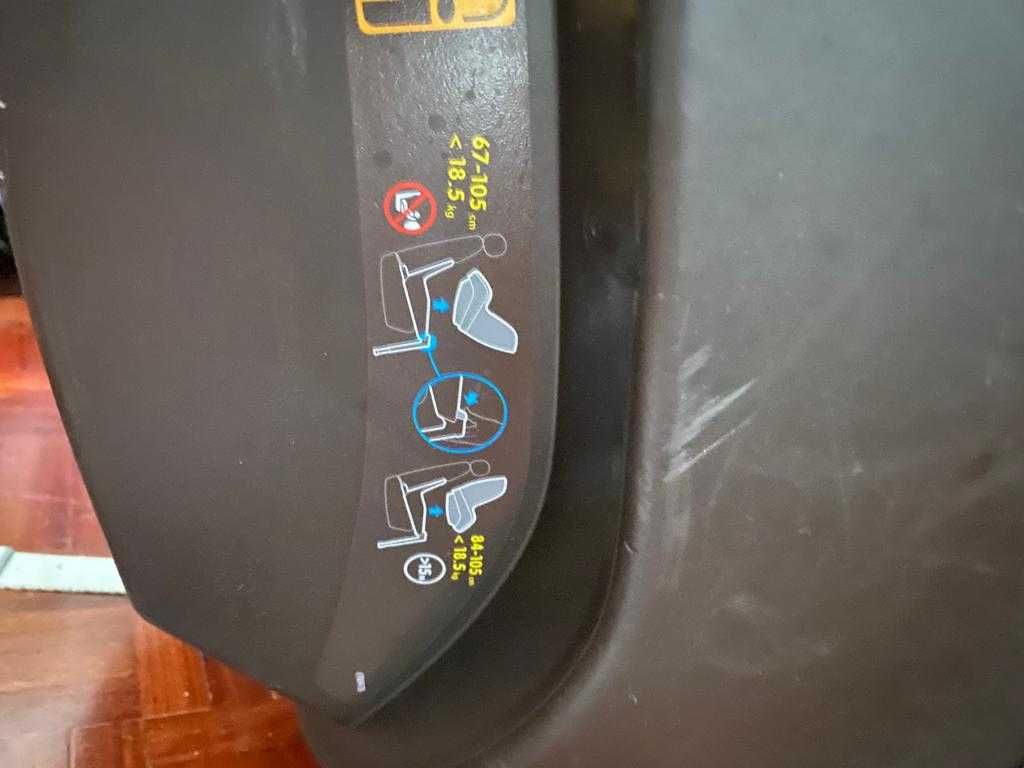 Cadeira-auto BebeConfort - Compátivel Isofix