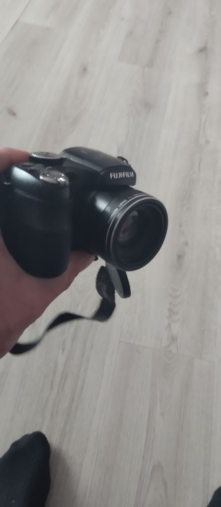 Фотокамера fujifilm finefix s1800